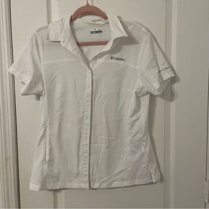 Columbia men’s short sleeve button down collared shirt